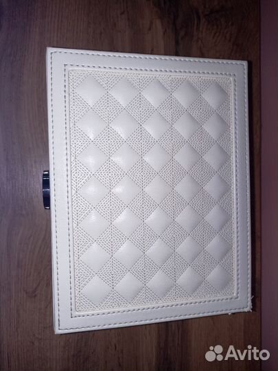 Шкатулка для украшений