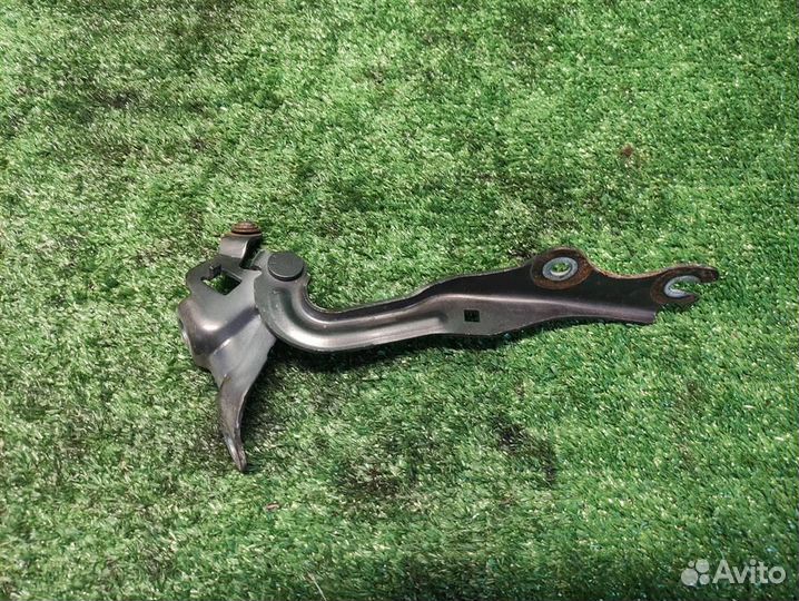 Петля капота левая Mazda 6 (GG) 2006