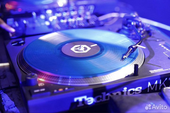 Technics sl 1210 mk7