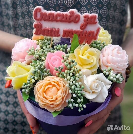 Букет из пенных роз