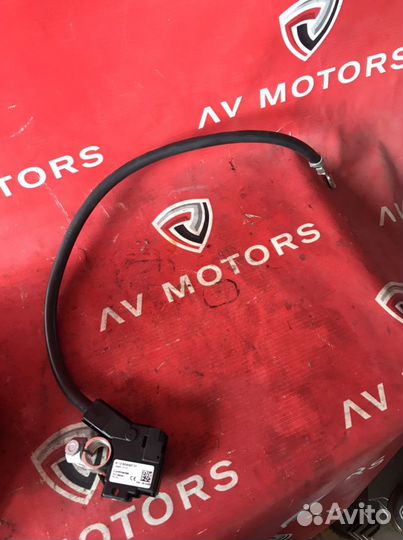 BMW X3 5 6 7 F25 F10 минусовой провод акб