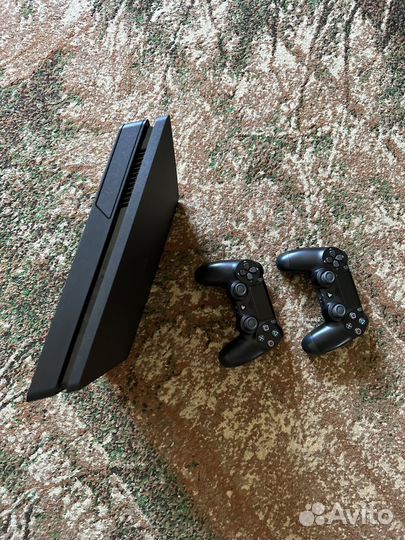 Sony PlayStation 4 Slim 1TB CUH-2208B+2 Джоя+Игры