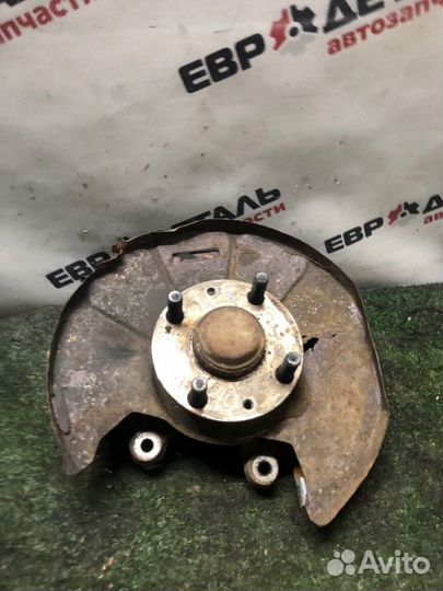 Кулак поворотный задний правый Kia Spectra седан