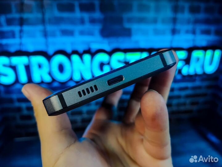 Land Rover Explore, 4/64 ГБ