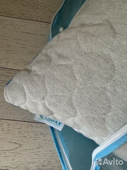 Подушка 50х50 новая