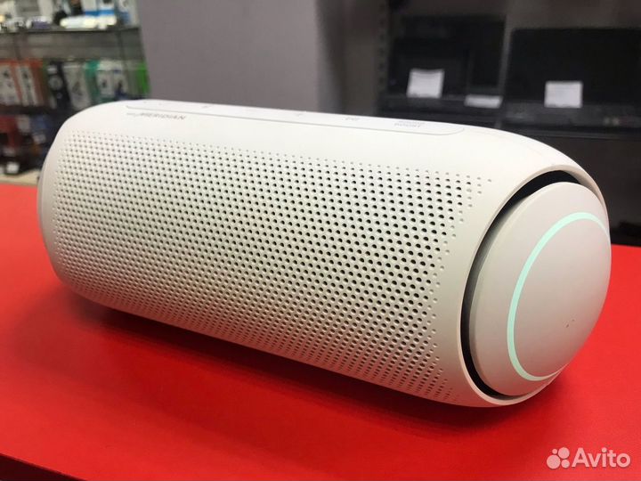 Портативная акустика LG xboom