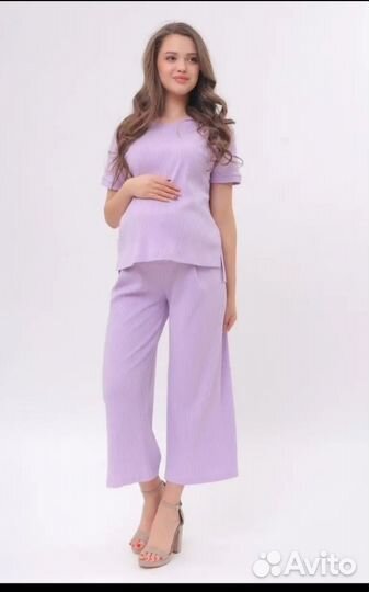 Лавандовый костюм для беременных брючный в рубчик