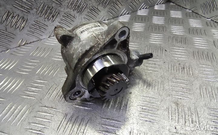 Насос вакуумный Mitsubishi Montero/Pajero