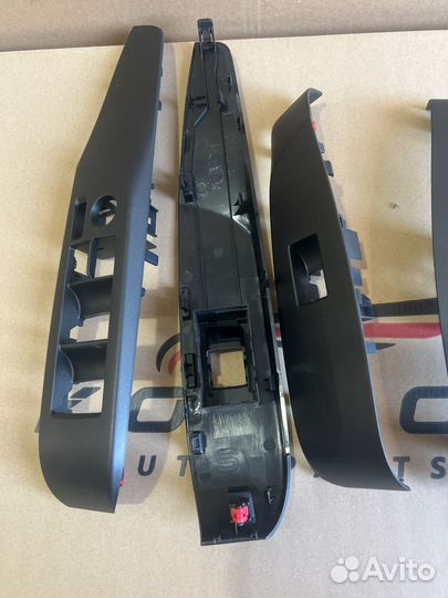 Накладка стеклоподьемника Toyota Camry V75