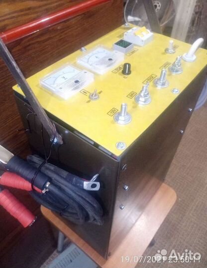 Пуско зарядное устройство пзу 12 - 24 V. Ток 650А