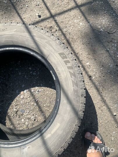 Bridgestone Blizzak Spike-01 205/65 R15 94T