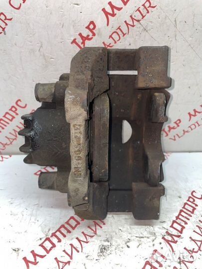 Суппорт тормозной передний левый Peugeot 3008