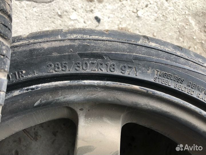 Toyo Proxes T1-R 285/30 R18
