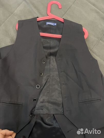 Костюм 3ка+ 5 рубашек в школу на мальчика 140-146