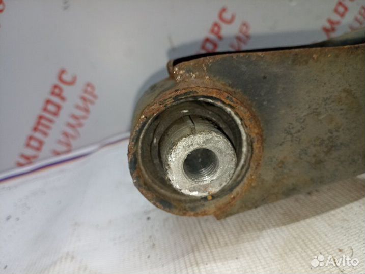 Рычаг подвески нижний задний левый Volkswagen