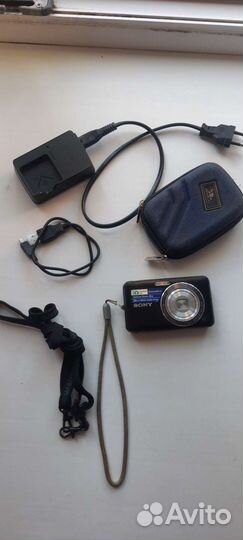 Цифровой фотоаппарат sony