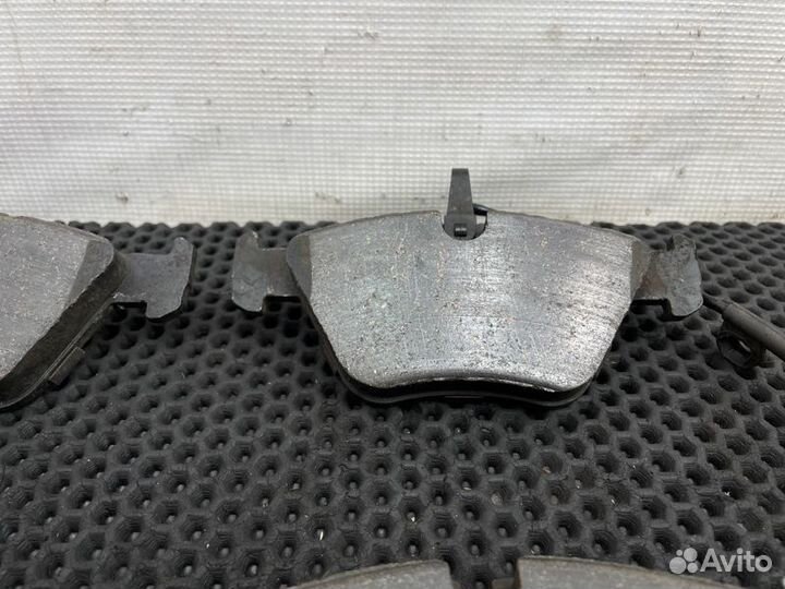 Колодки тормозные Bmw 3-Series F30 N20B20B 2013