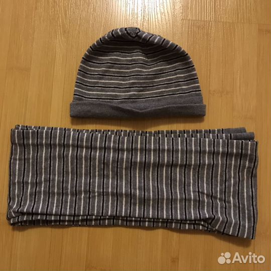 Тонкий комплект шапка-шарф