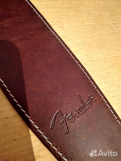 Настоящий кожаный гитарный ремень Fender - 2,5