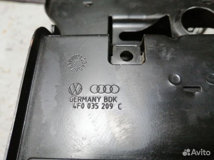 Кронштейн электронных блоков Audi A4 B8 cala 2008