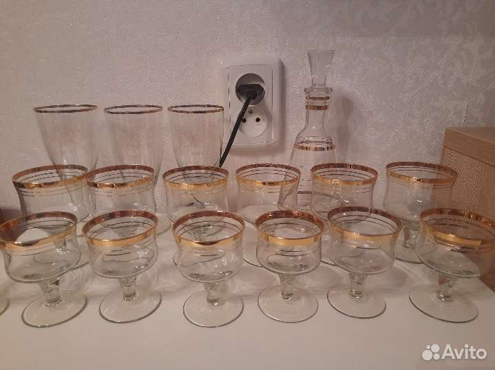 Много разной посуды