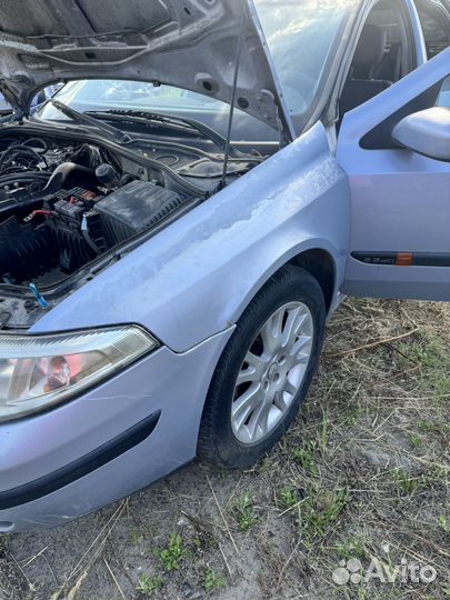 Кузов по частям Renault Laguna 2.2 2002