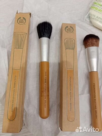 Набор кистей для макияжа новые the body shop