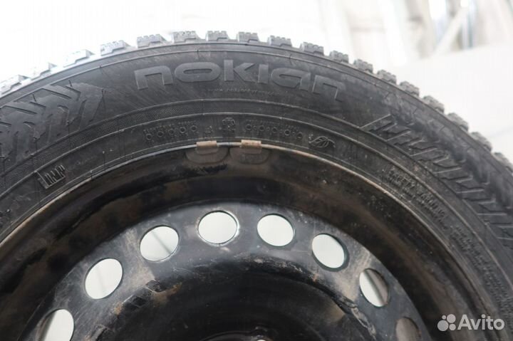 Nokian Tyres Hakkapeliitta 8 205/65 R16