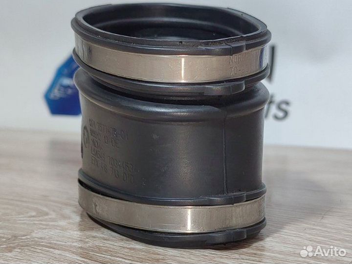 Патрубок воздушного фильтра Bmw 5 F10 N63B44 2011