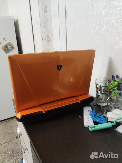 Ноутбук asus i7+12гиг Lamborghini