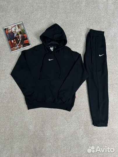 Спортивный костюм Nike