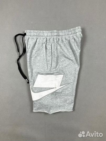 Шорты Nike