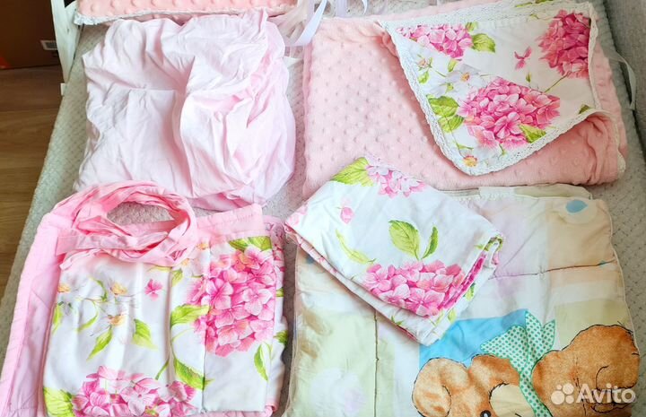 Комплект бортиков в кроватку