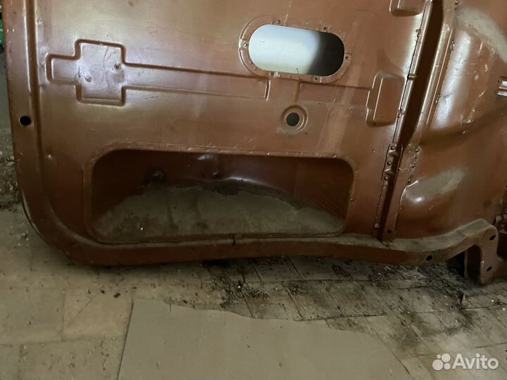 Днище на газ 21