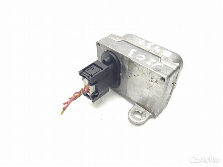 Датчик ускорения Mercedes-Benz C-Класс A0035423918