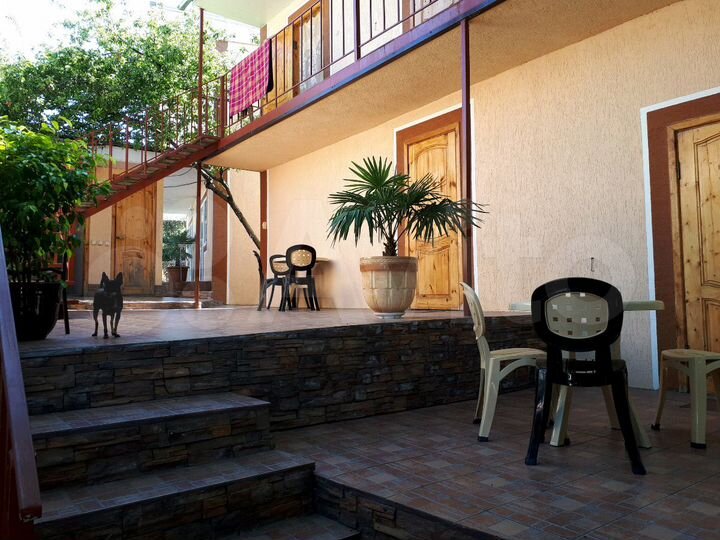 Комната 14 м² в 1-к., 1/2 эт.