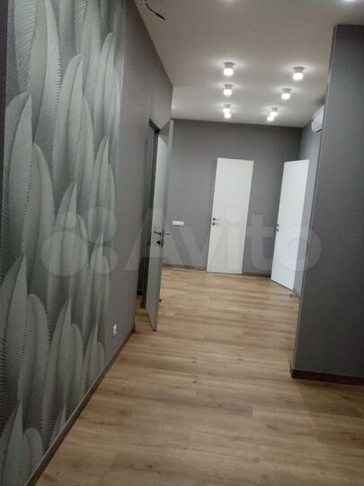 3-к. квартира, 101 м², 1/12 эт.