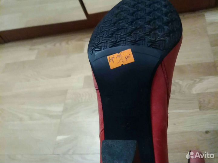 Сапожки женские