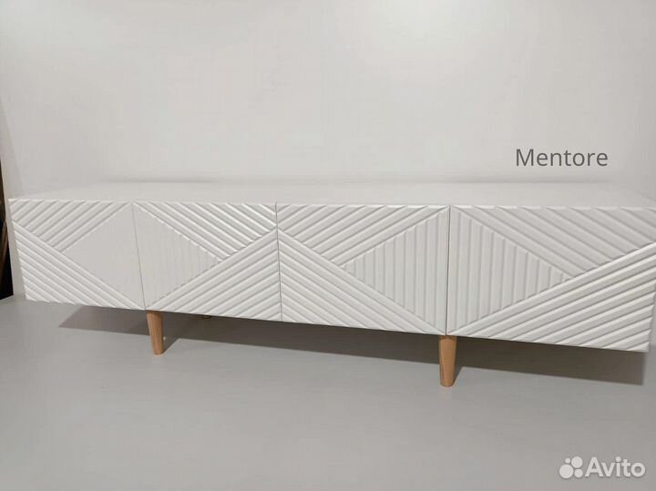 Тумба тв Bravo в белом цвете (на опорах)