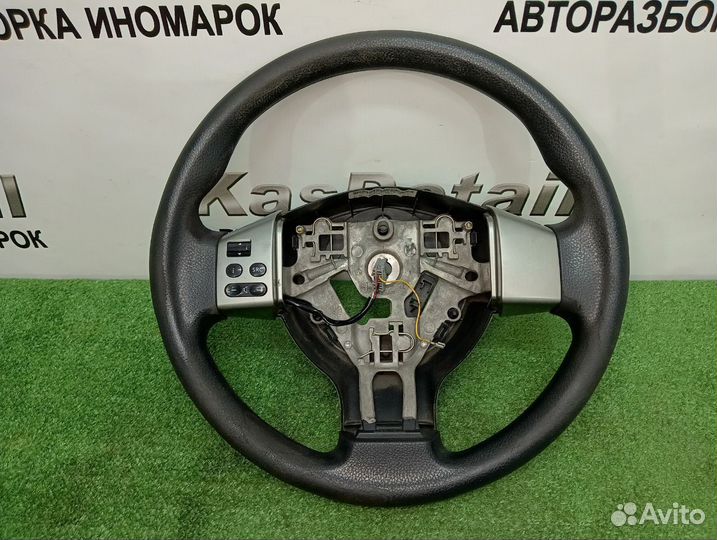 Руль Nissan Note E11