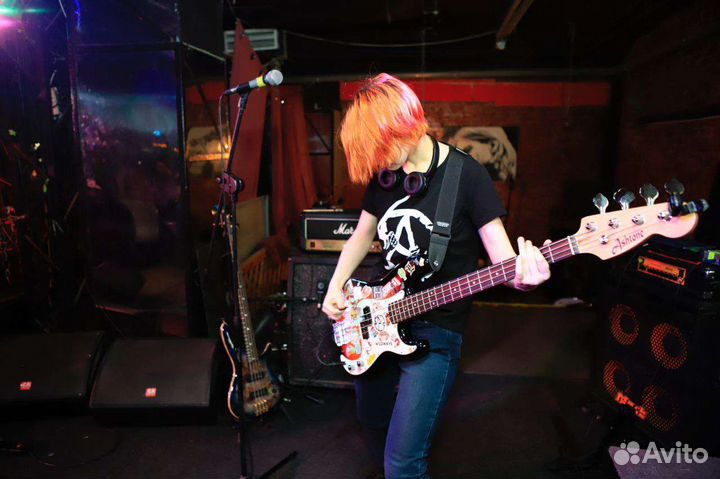 Обучение игре на гитаре и бас гитаре с нуля