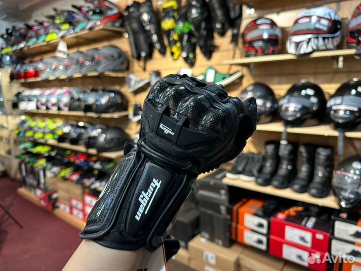 Перчатки для мото высокие с защитой Новые