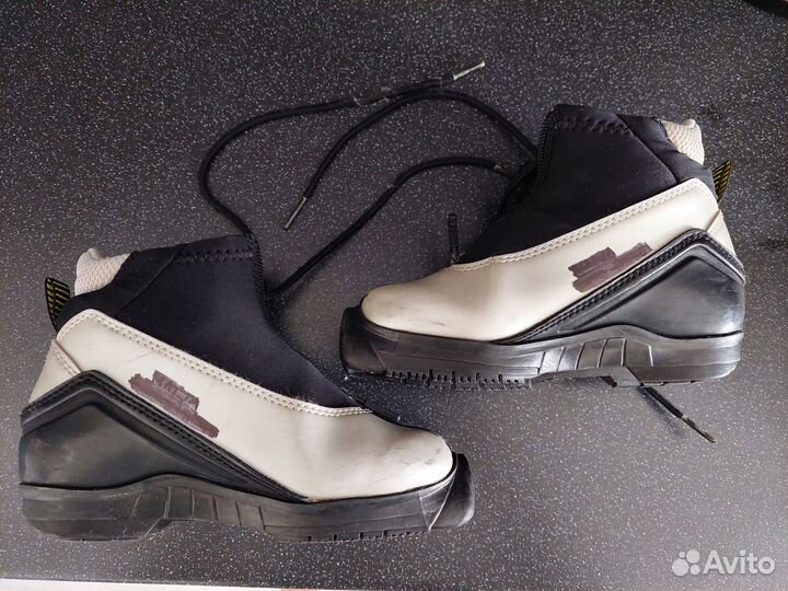 Лыжные ботинки fischer