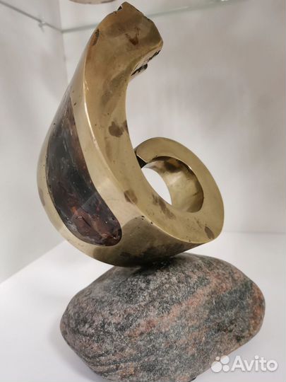 Бронзовая статуэтка