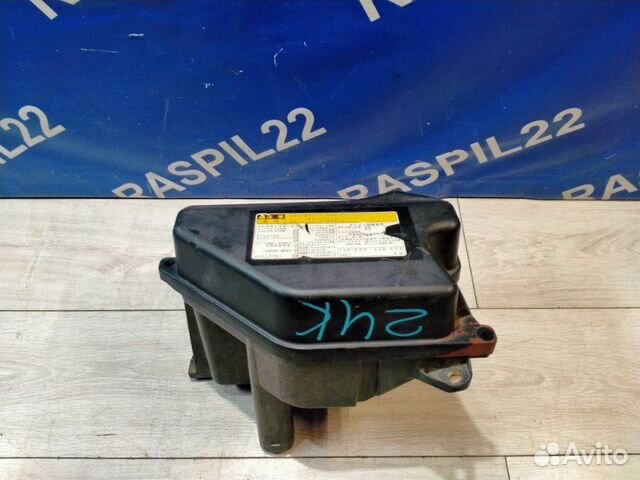 Корпус блока управления двс Toyota Mark I I JZX110