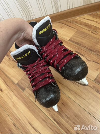 Коньки хоккейные Bauer supreme s140 YTH