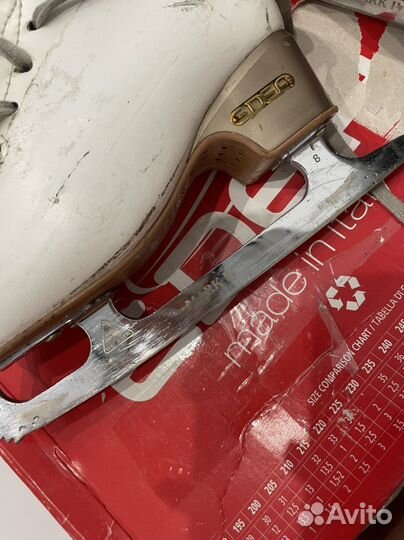 Продам коньки профессиональные эдея