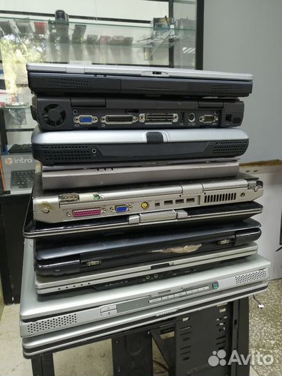 Лот 10 ноутбуков