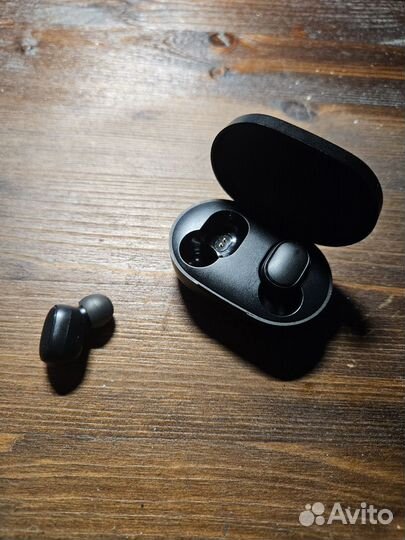 Беспроводные наушники MI Wireless Earbuds Basic