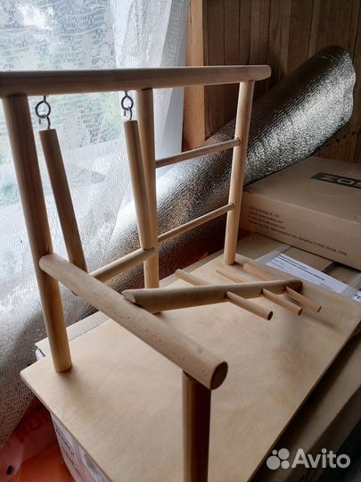 Стенд для попугая